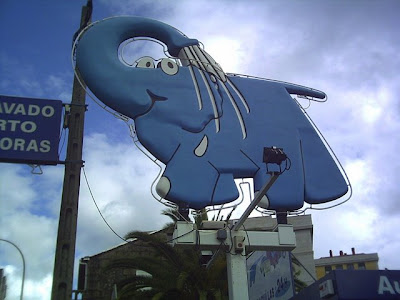 PICT0168+ELEFANTE+AZUL.JPG