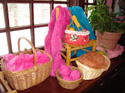 Sample dyed yarn, fleece and knitting
