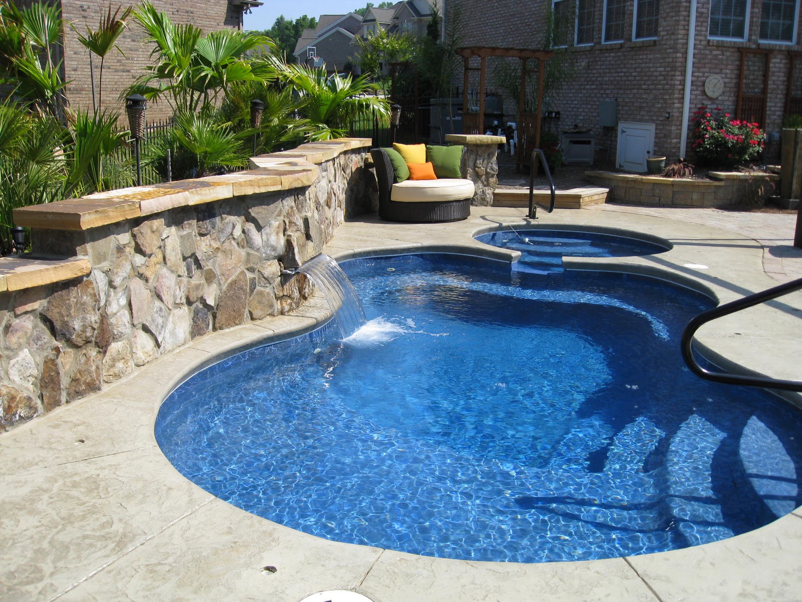 Crystal Palace Pools Blog Deluxe Unicorn Midwest Fiberglass Pools