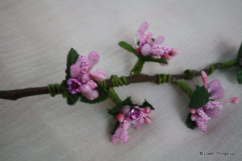 Liven Things Up.... DIY Twig Flower Arrangement