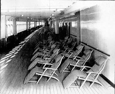 Titanic+Deck+Chairs.jpg