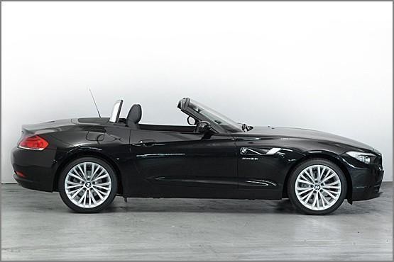used 2009 BMW Z4 photo used 2009 BMW Z4 photo