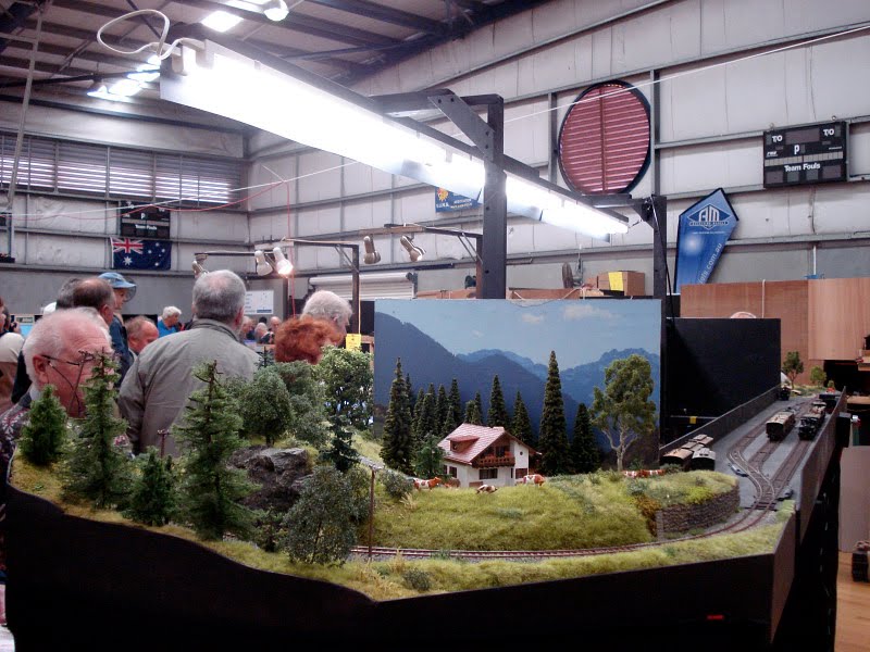 Armchair Modeller Down Under Layout lighting Epping MRE