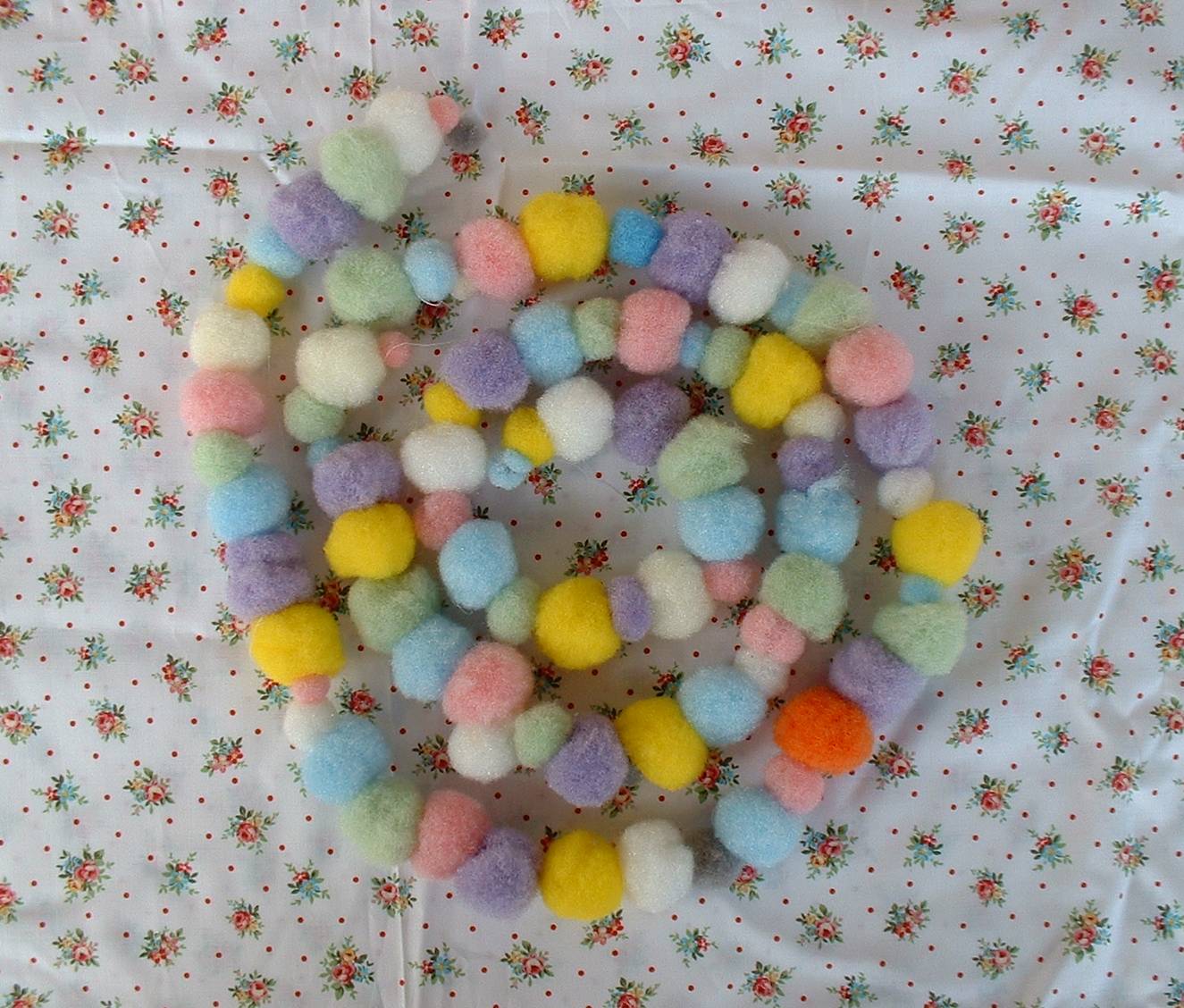 [pompom.jpg]