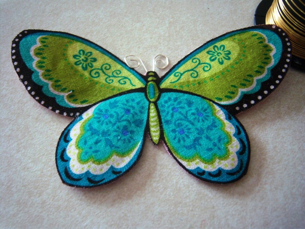 Divine Inspirations Fabric Butterfly Necklace Tutorial