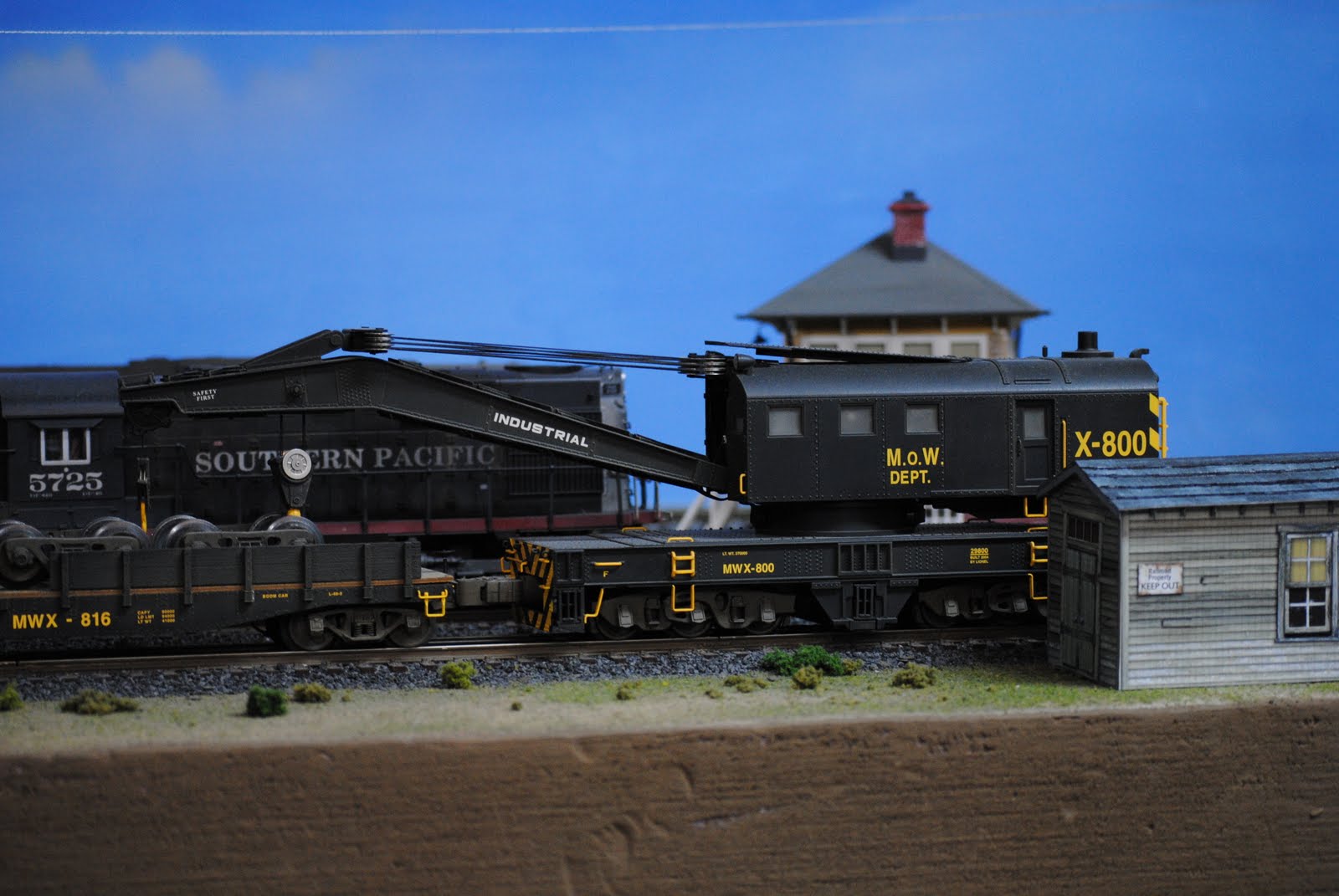Thoughts on using cardstock buildings on a small layout O Gauge