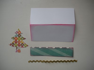 The Studio Challenges: Quick and Easy Christmas place cards!