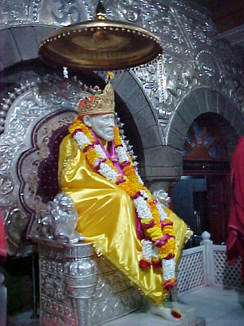[Bhagavan_shirdi.jpg]