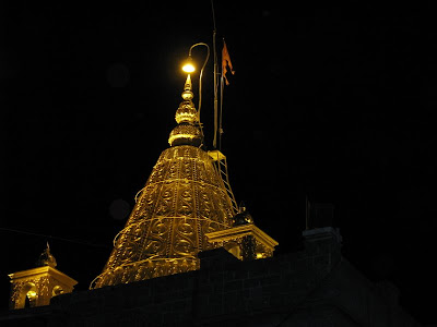 © Shirdi Sai Baba Life Teachings and Stories