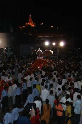 http://experienceswithshirdisaibaba.blogspot.com