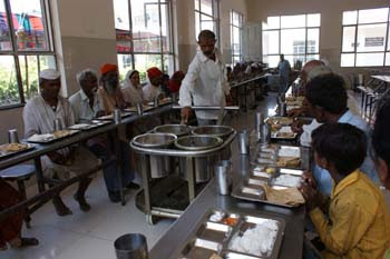http://experienceswithshirdisaibaba.blogspot.com