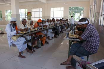 http://experienceswithshirdisaibaba.blogspot.com