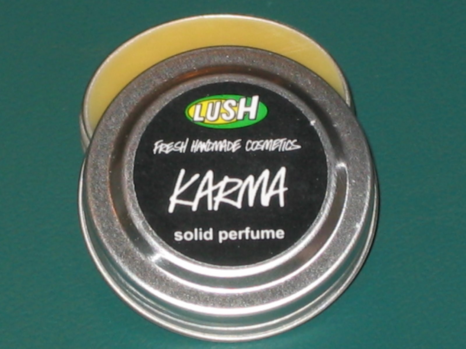 [Karma+solid+perfume+from+LUSH+shop+from+Malgosia+in+addictedtoknitdishcloths+Christmas+Swap+2008.JPG]