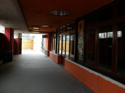 Monyó Café, Galéria, kávézó, söröző, kocsma, Kálvin tér, Ferencváros, IX. kerület, metró 
