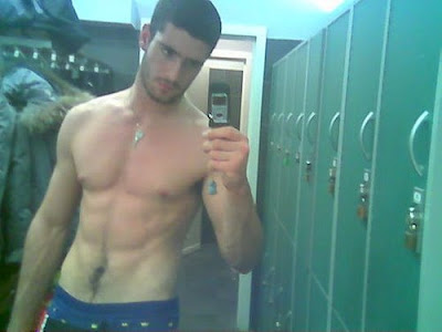 gaydreamblog gay hot sexy boy guy in gym lockerroom
