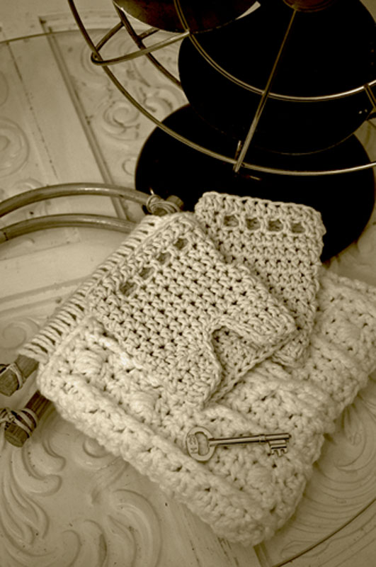 [drivingglovecloseup.jpg]