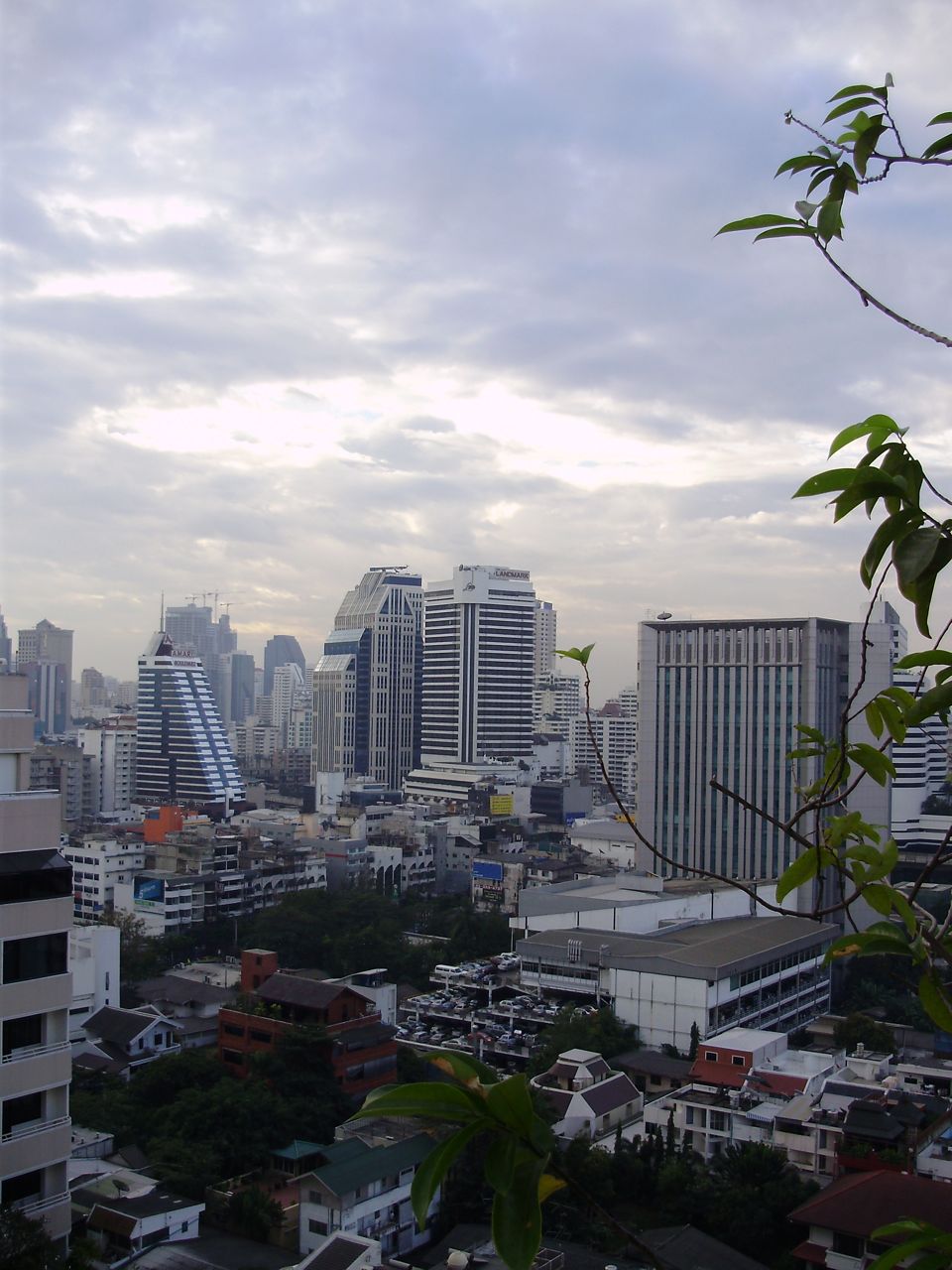 [PC250253.jpg]