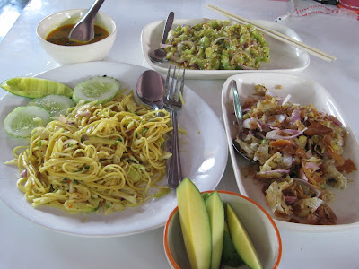 burmese food in chiang mai