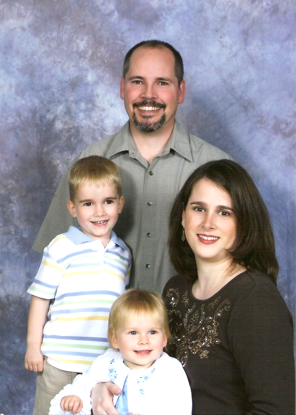 [2008FamilyPhoto.png]