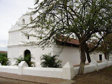 IGLESIA COLONIAL