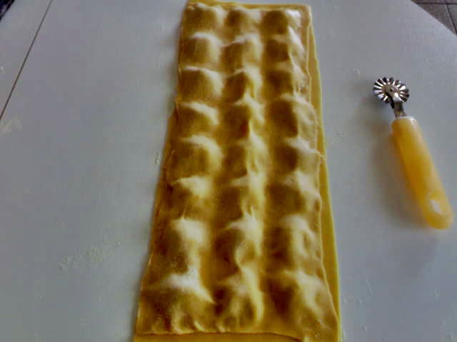 [ravioli+chiusi.jpg]