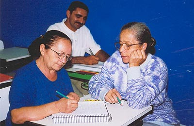 Imagem: Educação de Jovens e Adultos - EJA