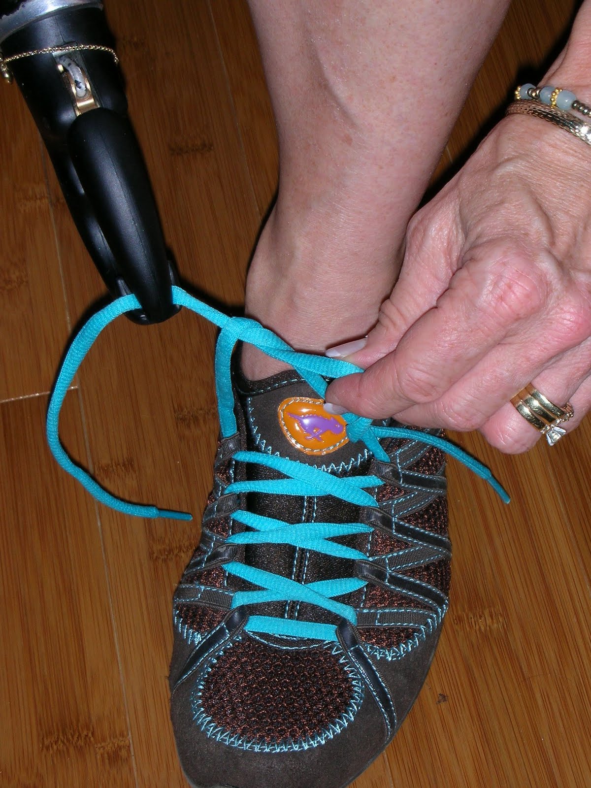 SingleHanded Solutions How Do You Do&hellip; Shoetying?