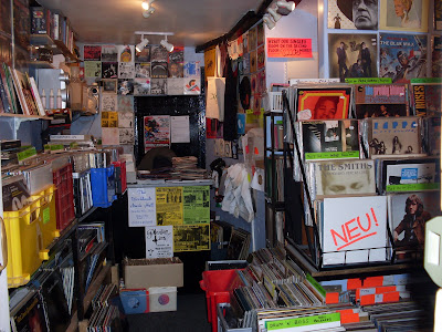 raving from the grave vinyl shop