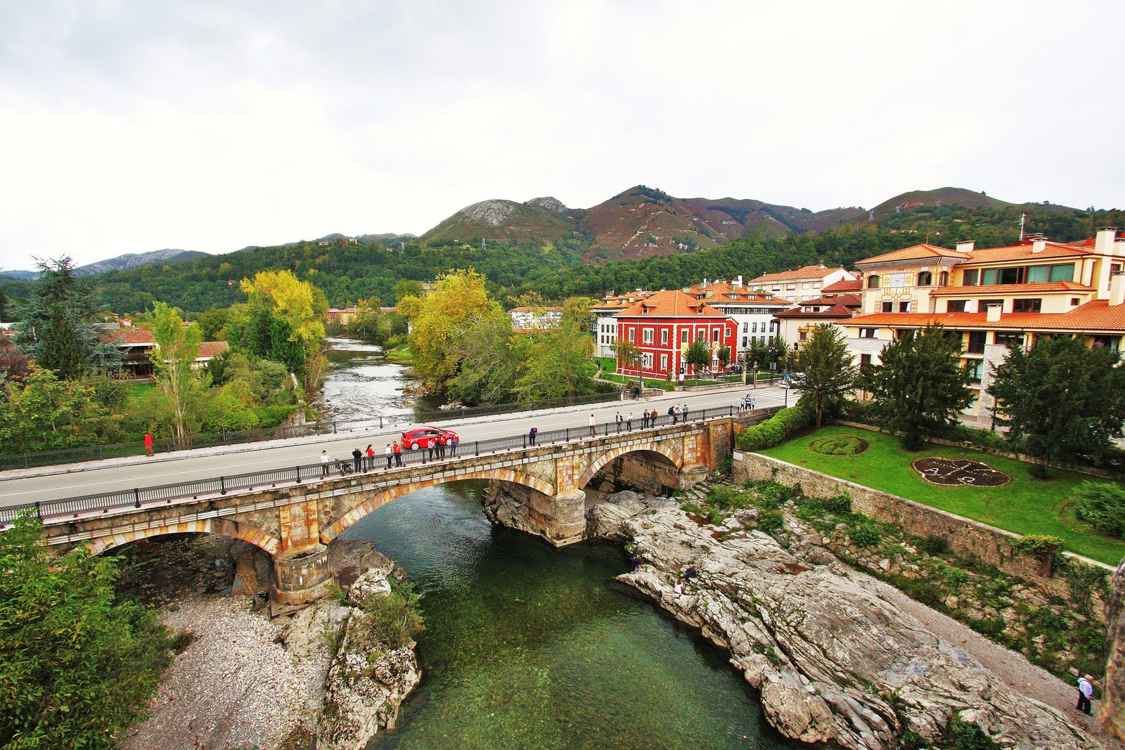 Cangas de Onís, Asturias {Part IV of VI} The Wandering Stardust