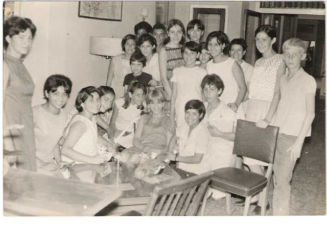 María Helena con sus fans
