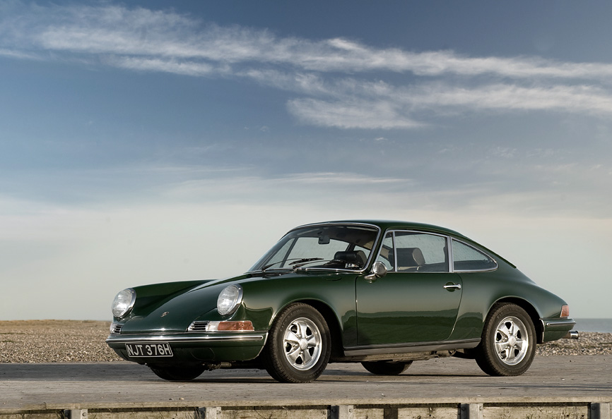 http://4.bp.blogspot.com/_DY6InFZlnCk/Sfw-DWqMQKI/AAAAAAAAMD0/IAtaKuWpdaU/s1600/1970porsche911Tgreenside%2B.jpg