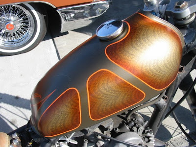 custom custom