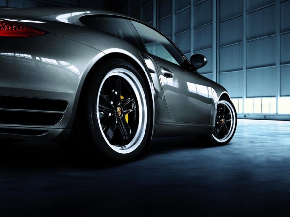 The Stuttgart 2010 Porsche Tequipment Aerokit Cup specification The Stuttgart 2010 Porsche Tequipment Aerokit Cup specification