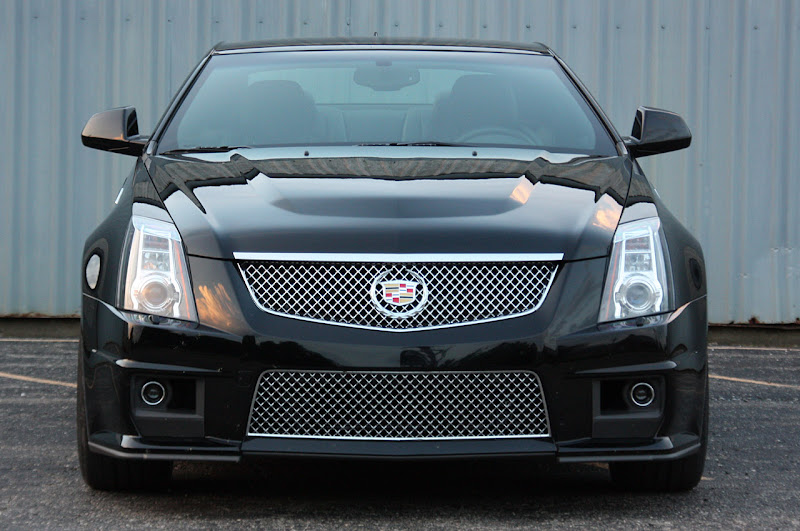 2011 Cadillac CTS-V Coupe review photos