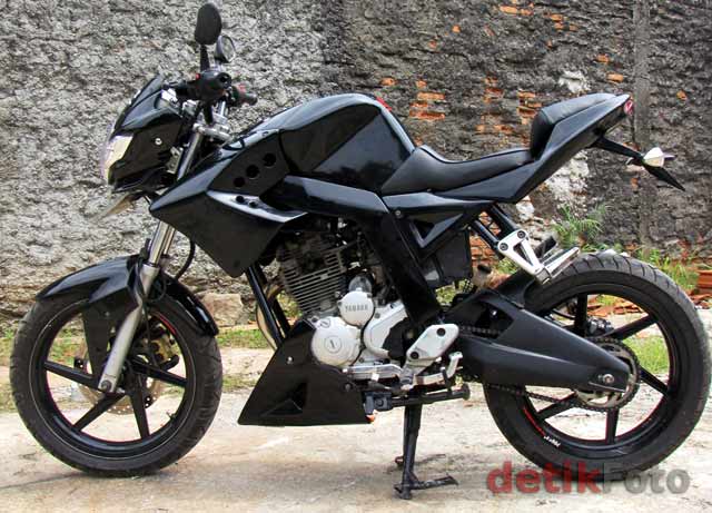 2011 Yamaha Scorpio Street Fighter title=