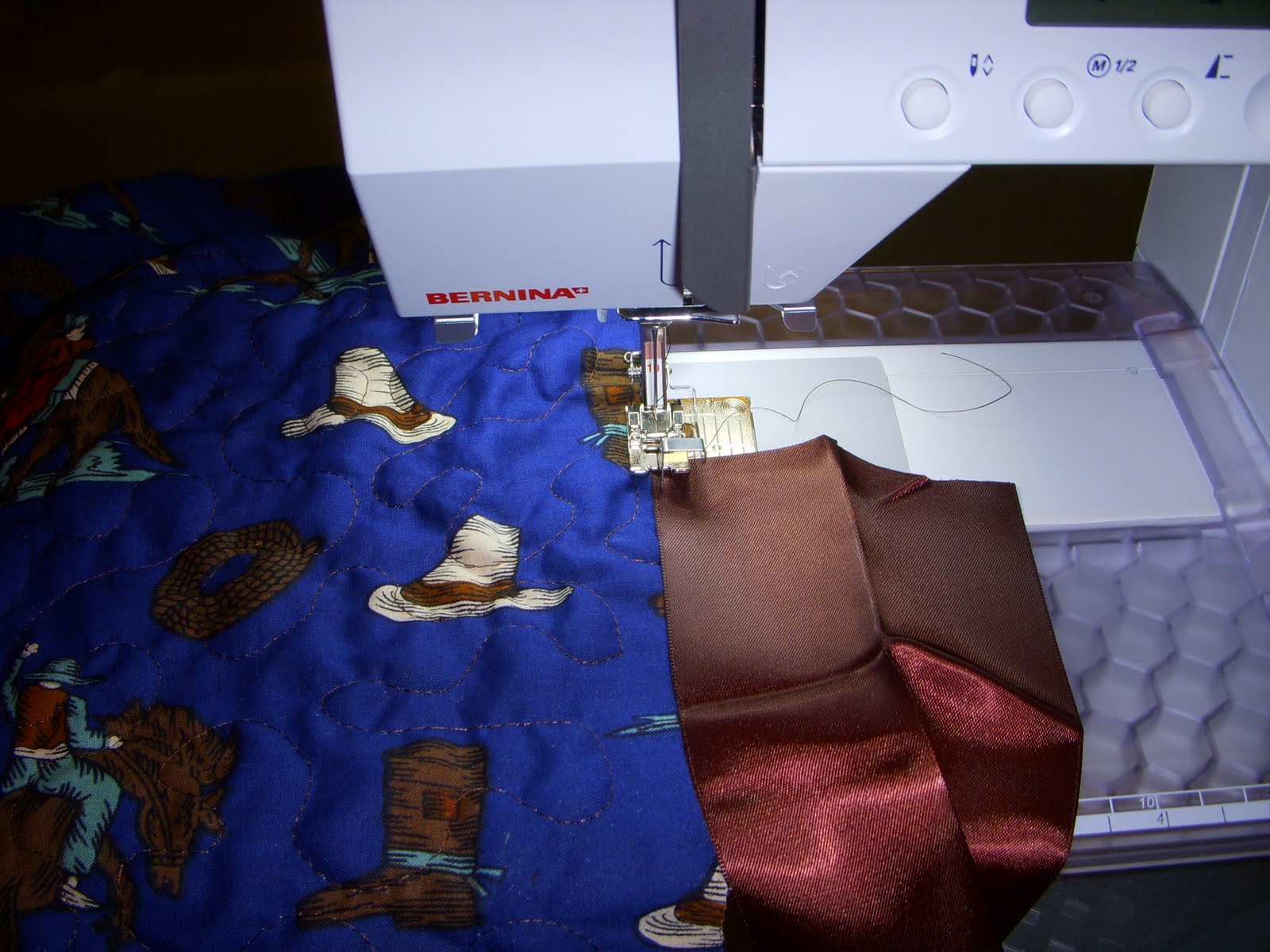 Seams Sew Creative Satin Blanket Binding