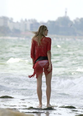 Sexy Maria Sharapova on the Beach