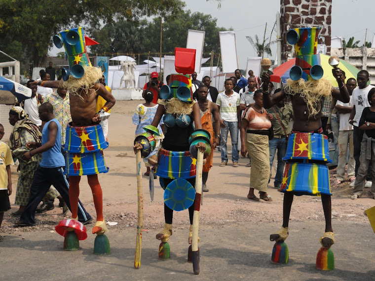 Drapeau en mouvement, 2010