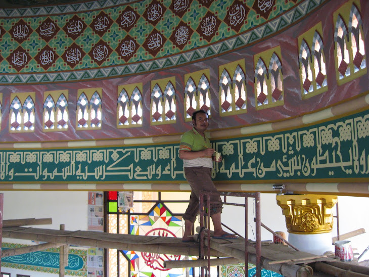 memper indah masjid