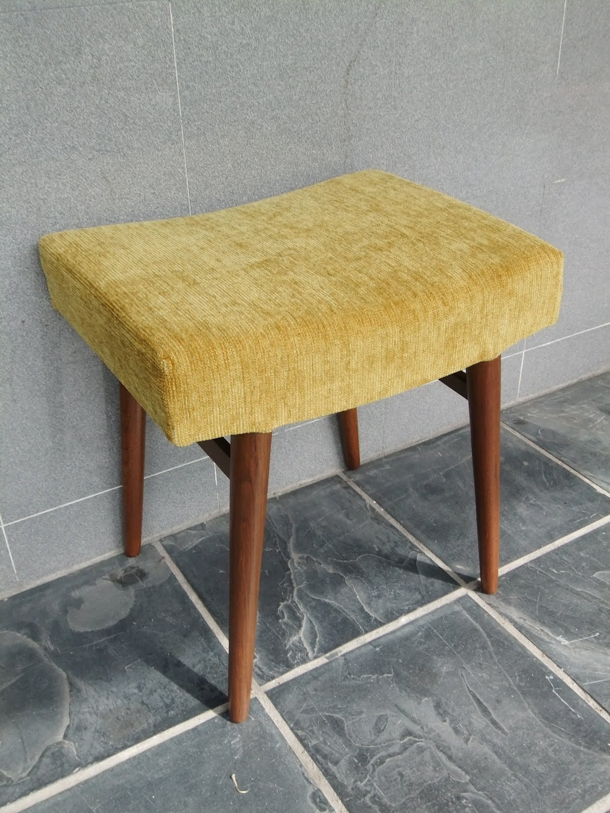 Dresser Stool