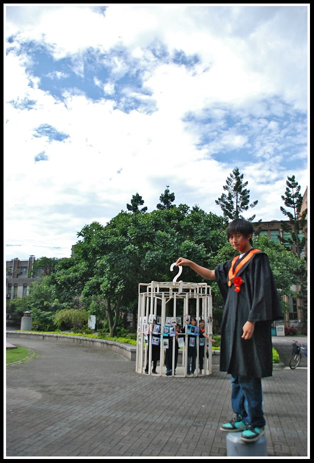 [DSC_2492+copy.jpg]