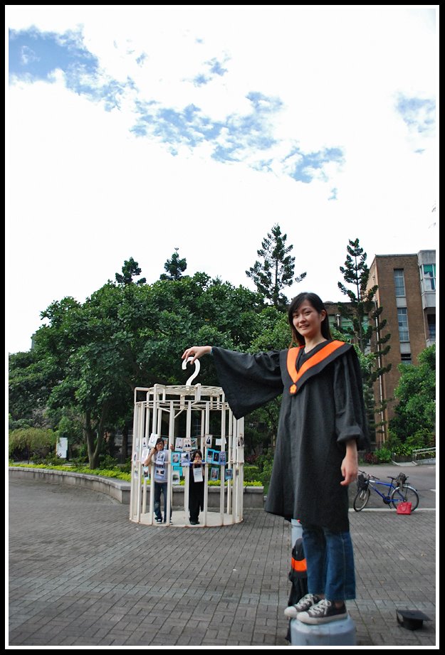 [DSC_2499+copy.jpg]