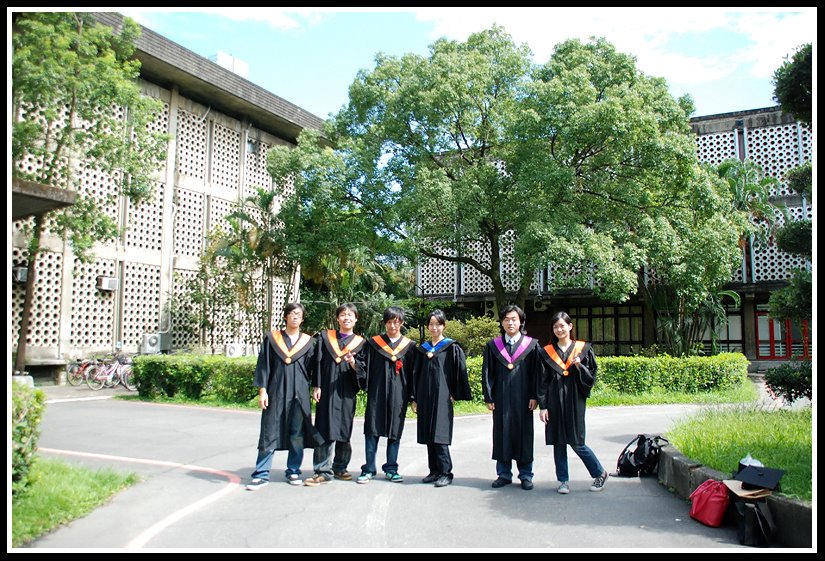 [DSC_2559+copy.jpg]