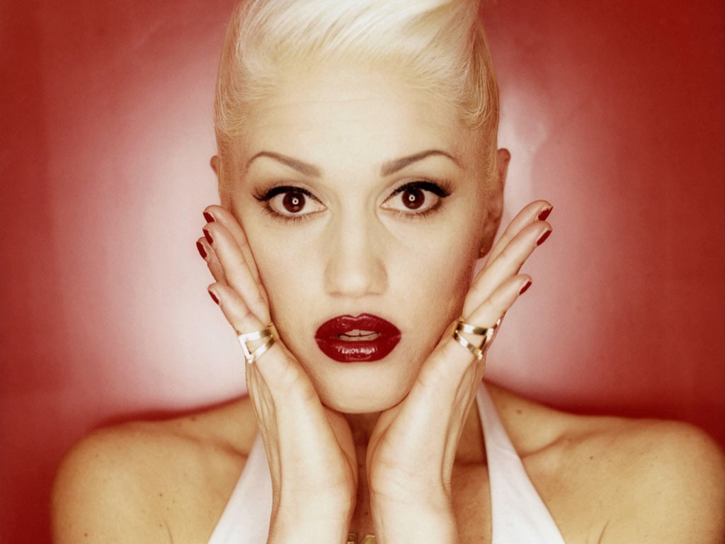 gwen stefani with brown hair gwen stefani with brown hair
