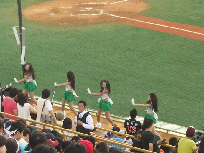 The Cheerleaders!