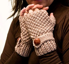 BEIGE fingerless gloves with a strap on
