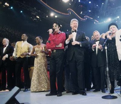 Michael+Jackson+family+and+President+Bill+Clinton.jpg