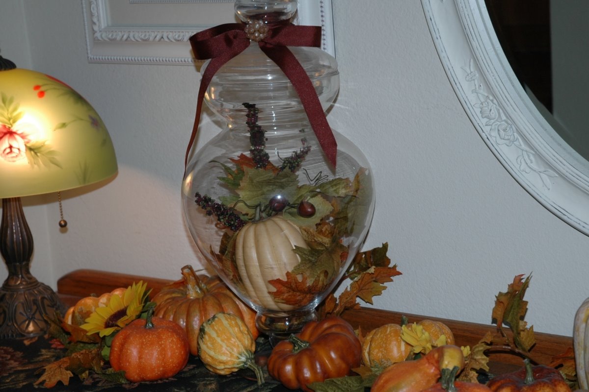 [falldecor_jar.jpg]