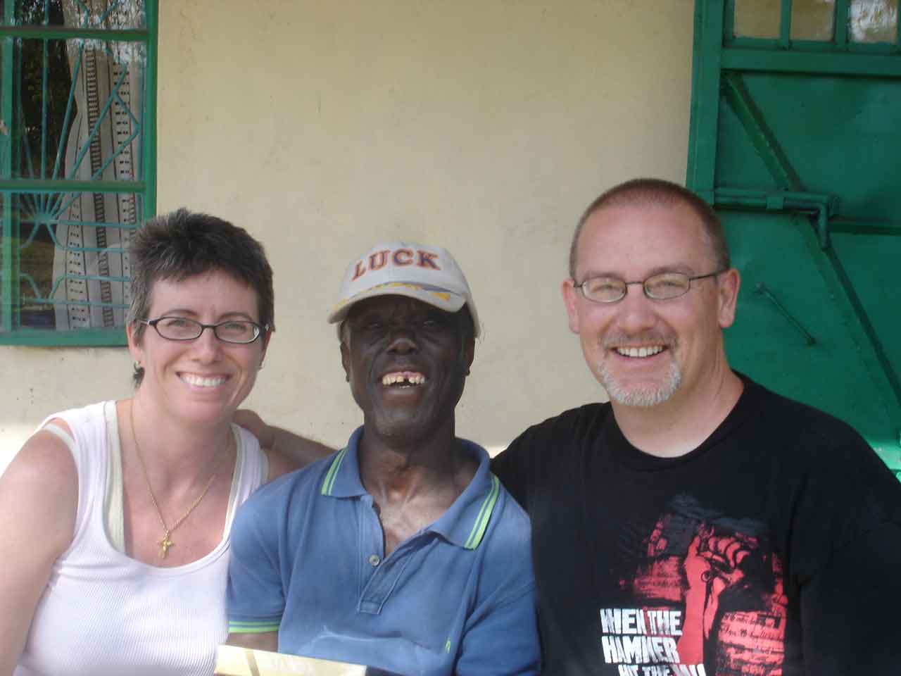 [Handing+out+bibles+3-11-08+(16).JPG]