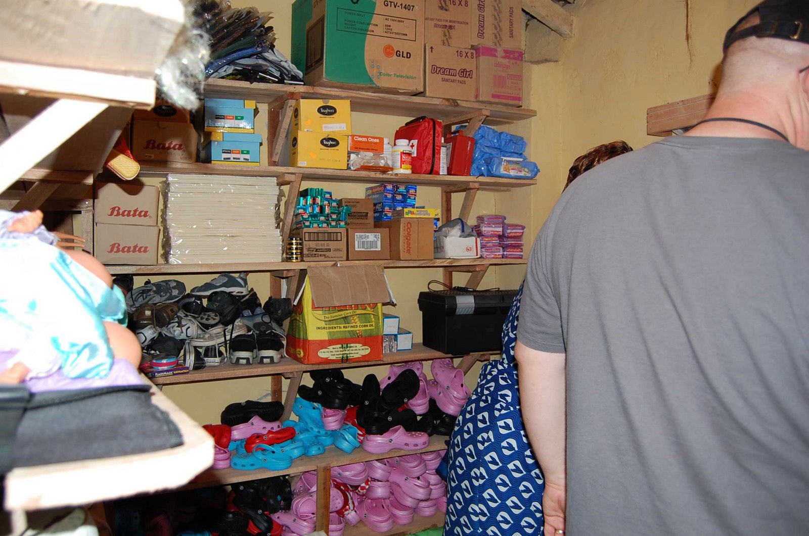 [full+store-library++(4).jpg]